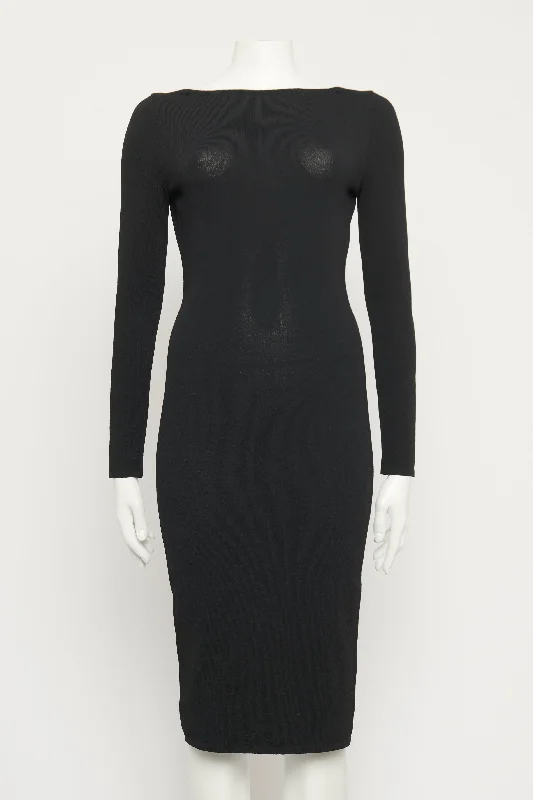 Black Stretch Boat Neck Preowned Dress