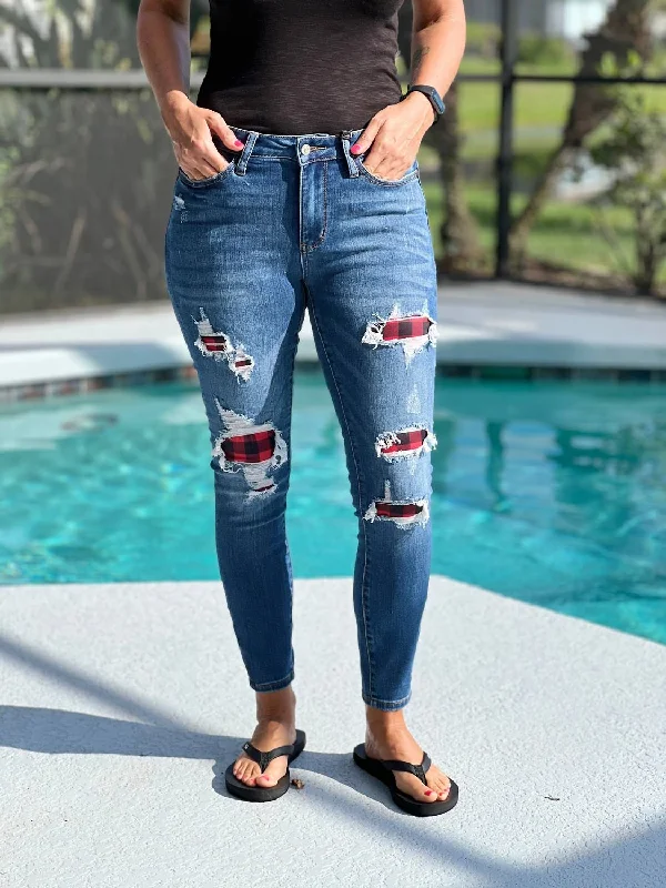 Women's Take Me To Buffalo Patch Jeans In Blue Stylish Tapered Fit Jeans