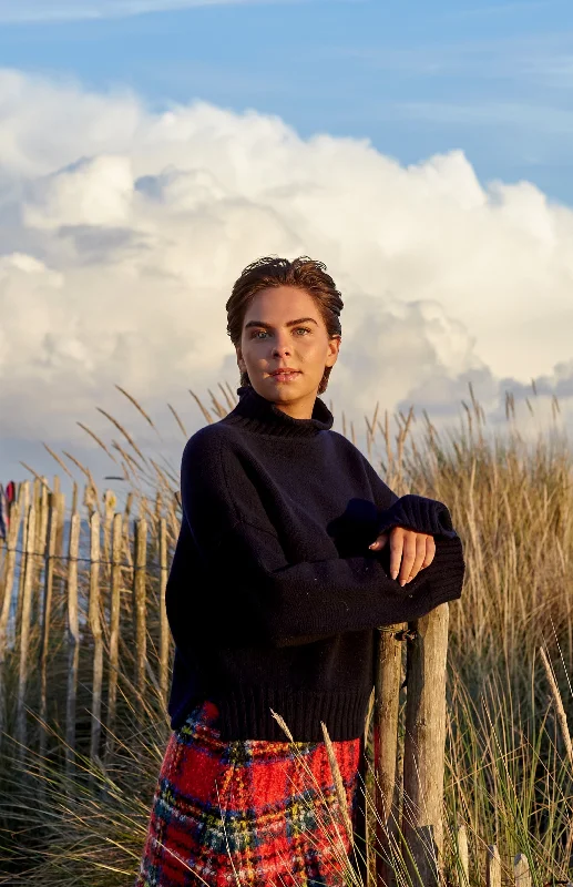 Islay Cropped Jumper in Navy Lambswool Solid Print Embellished